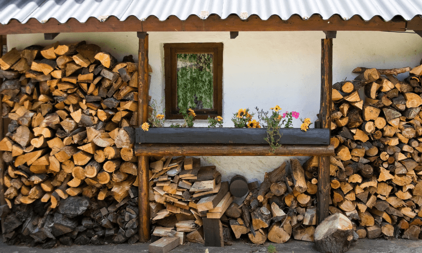 Krytina na dřevník: Jak vybrat 100% správnou střechu