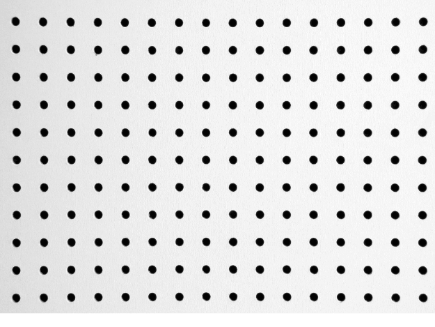 Miniprůvodce perforovanými plechy pro stavebníky: Vše, co musíte vědět