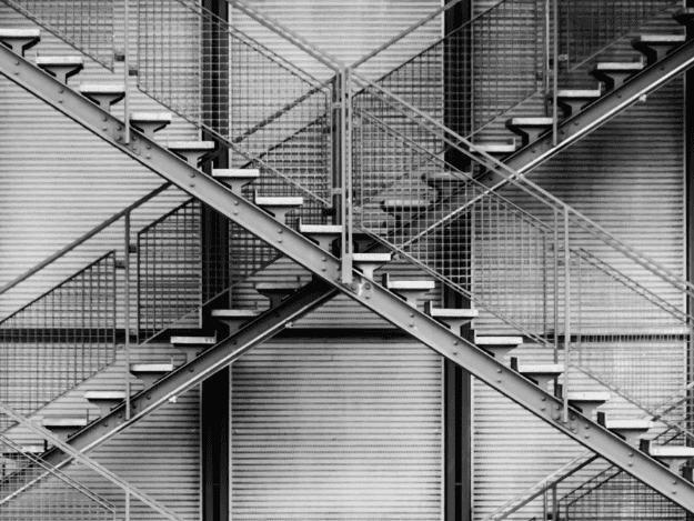 Schodišťové stupně: Pevné, bezpečné a odolné řešení pro každý prostor