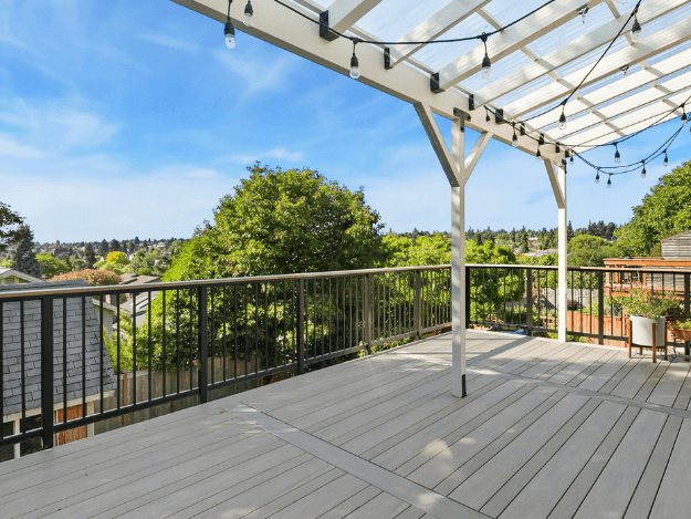 Jak vybrat zábradlí na pergolu na míru vaší zahradě